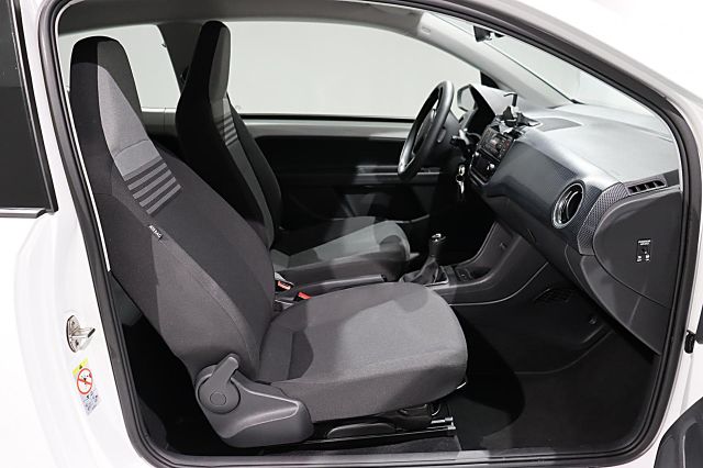 Up! MOVE 1.0 L 65 PS USB ZV FREISP. Winterräder