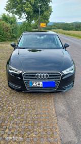 Audi A3 1.2 TFSI Ambiente Sportback Ambiente - Audi A3 mit Benzin-Antrieb: Sportwagen