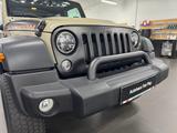 Jeep Wrangler Rubicon Recon 2.8 / MEGA, DER BESTE!!! - : Geländewagen, Best