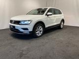 Volkswagen Tiguan Highline Autom LED Kamera Navi AHK - VW Tiguan Gebrauchtwagen in Hannover