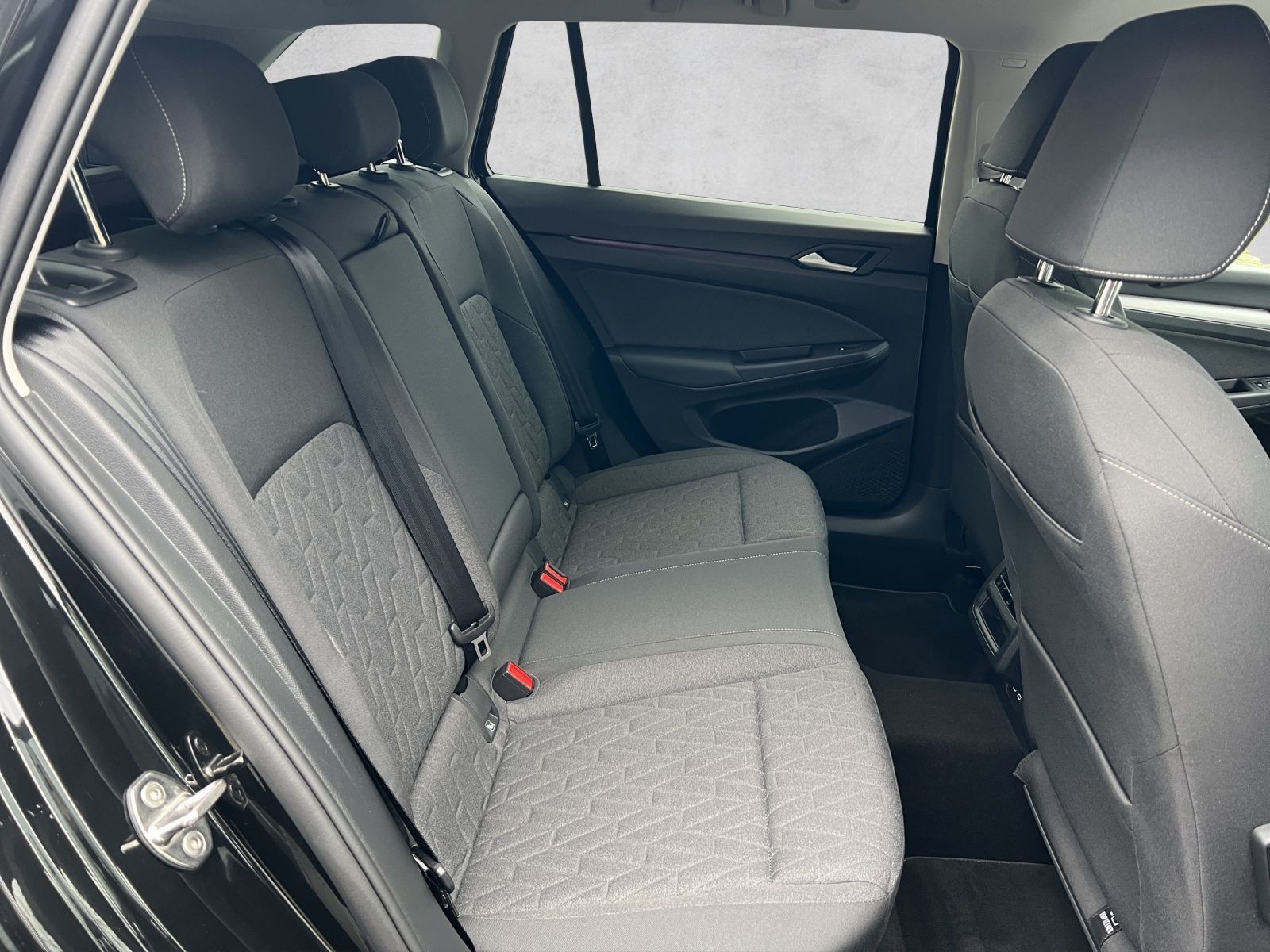 Golf VIII Variant Life 2.0 TDI DSG LED*Navi*ACC