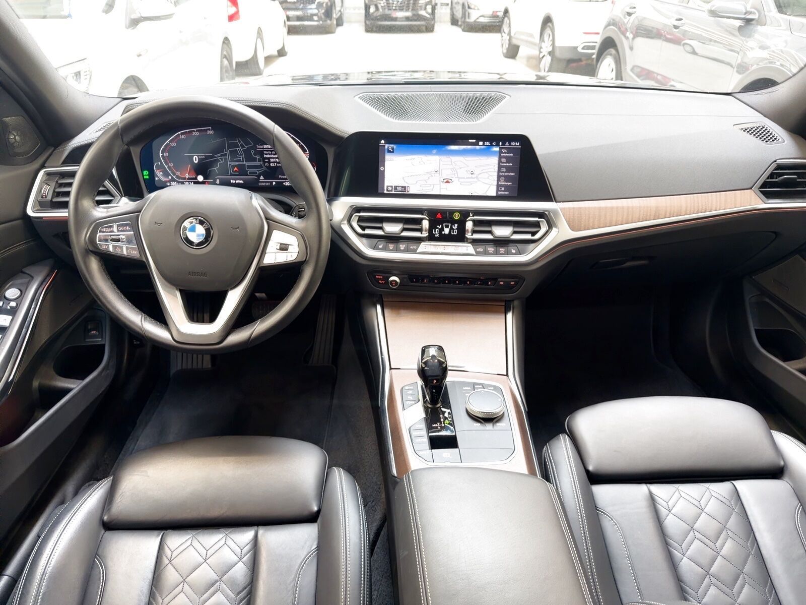 BMW 330 i Luxury Line HeadUp|HarmanKardon|Navi foto 9