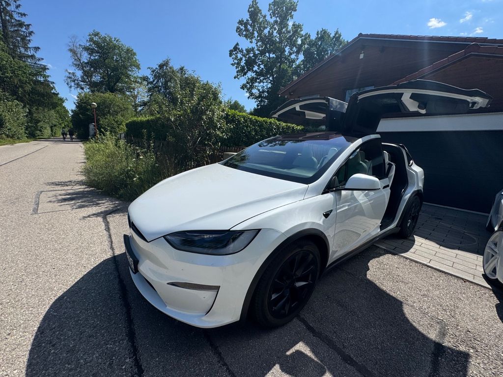 Image of Tesla Model X