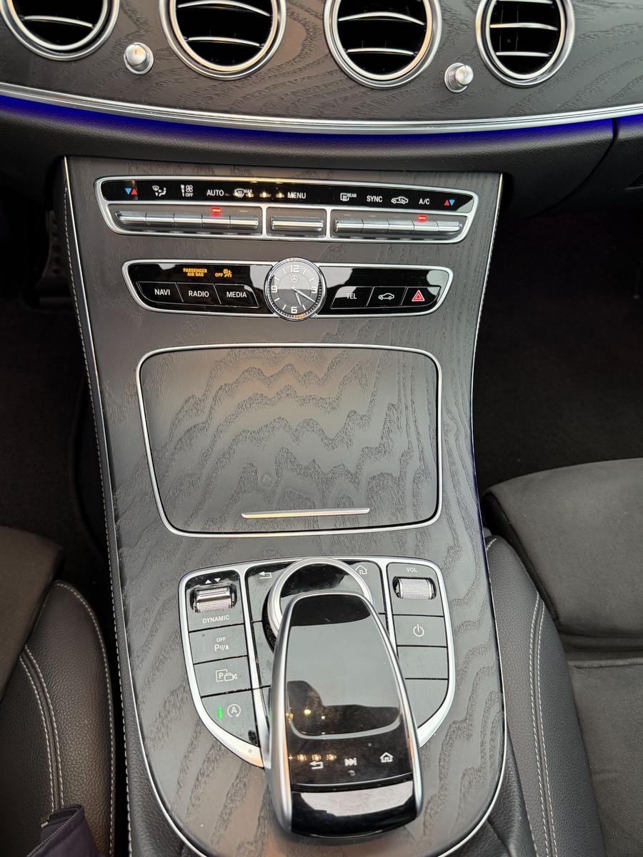 Mercedes-Benz E 300 d AMG Line*Totwink.*Schiebed*Gepfl.