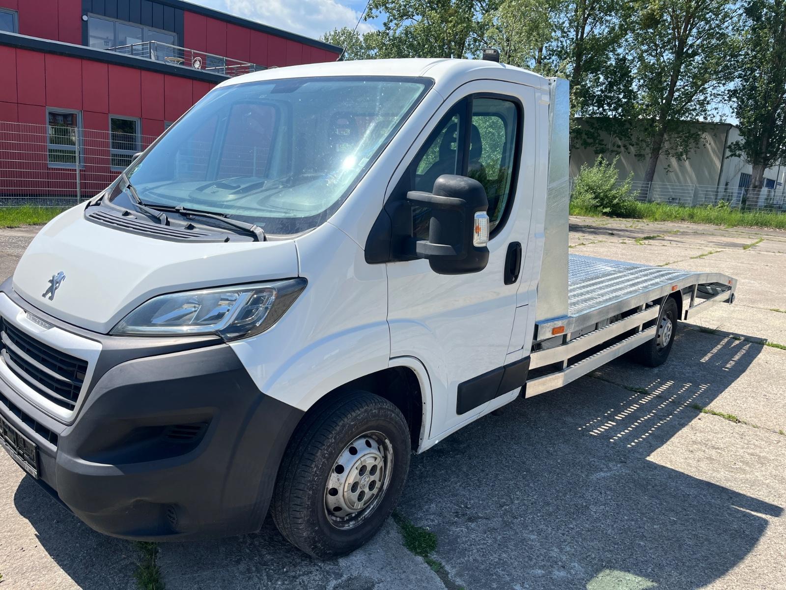 Peugeot Boxer  Abschleppwagen TÜV / AU  NEU
