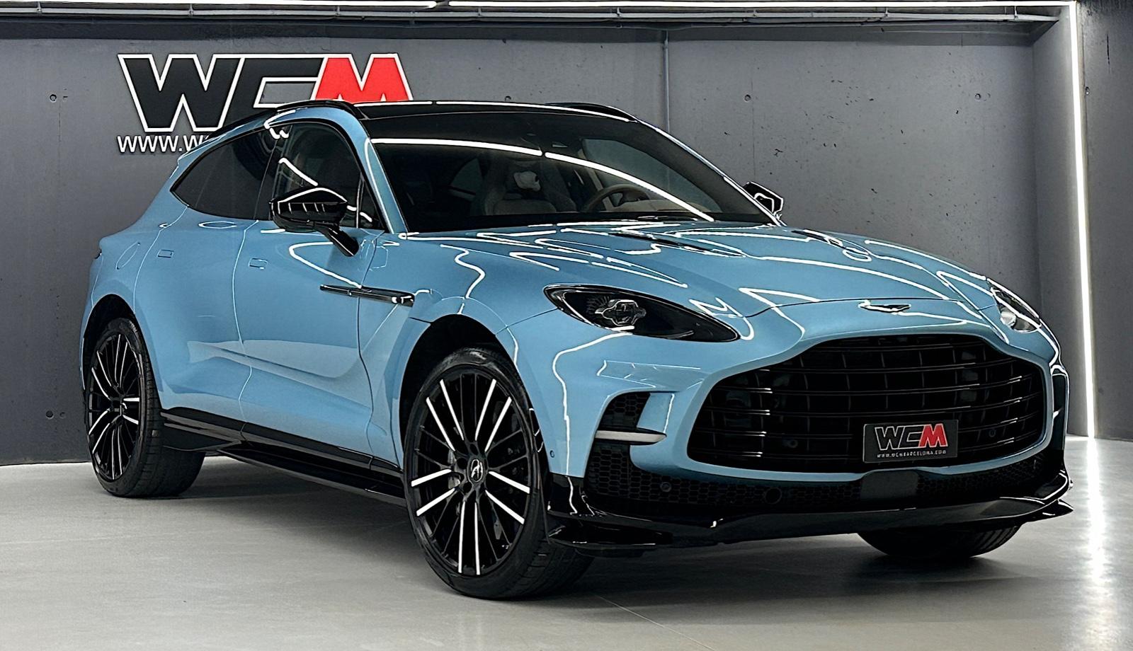 Aston Martin DBX707 4.0 V8