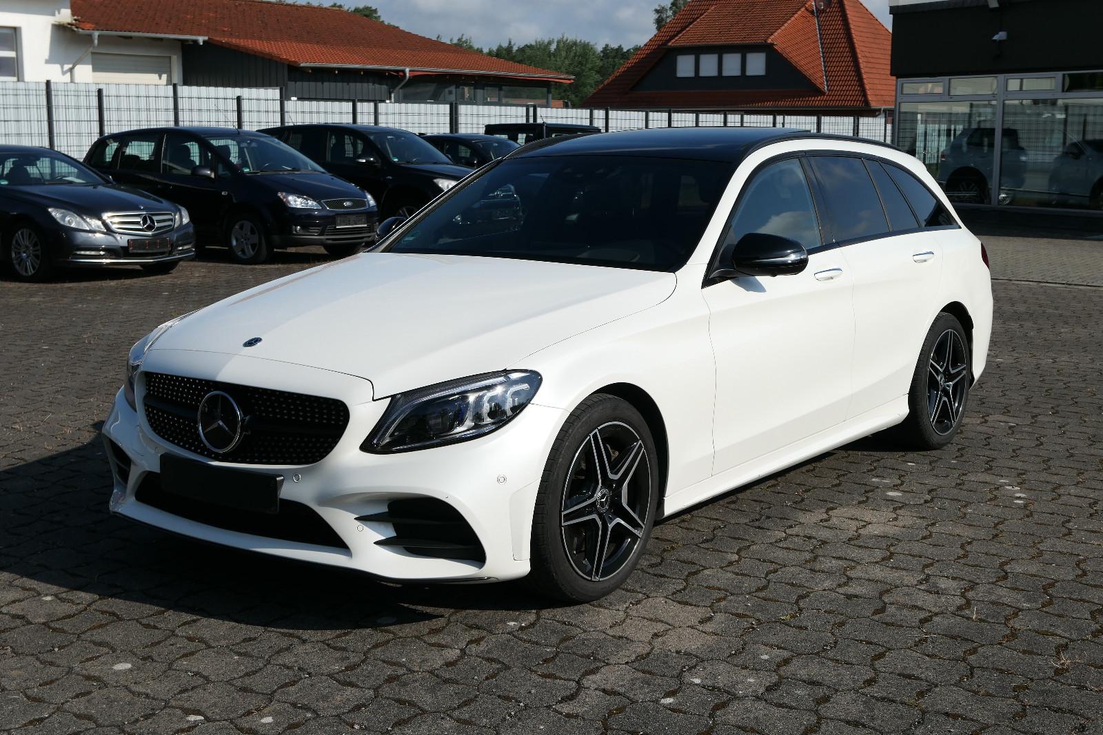 Mercedes-Benz C 300 AMG/ACC/LED/Head-Up/Pano/Burmester/360°