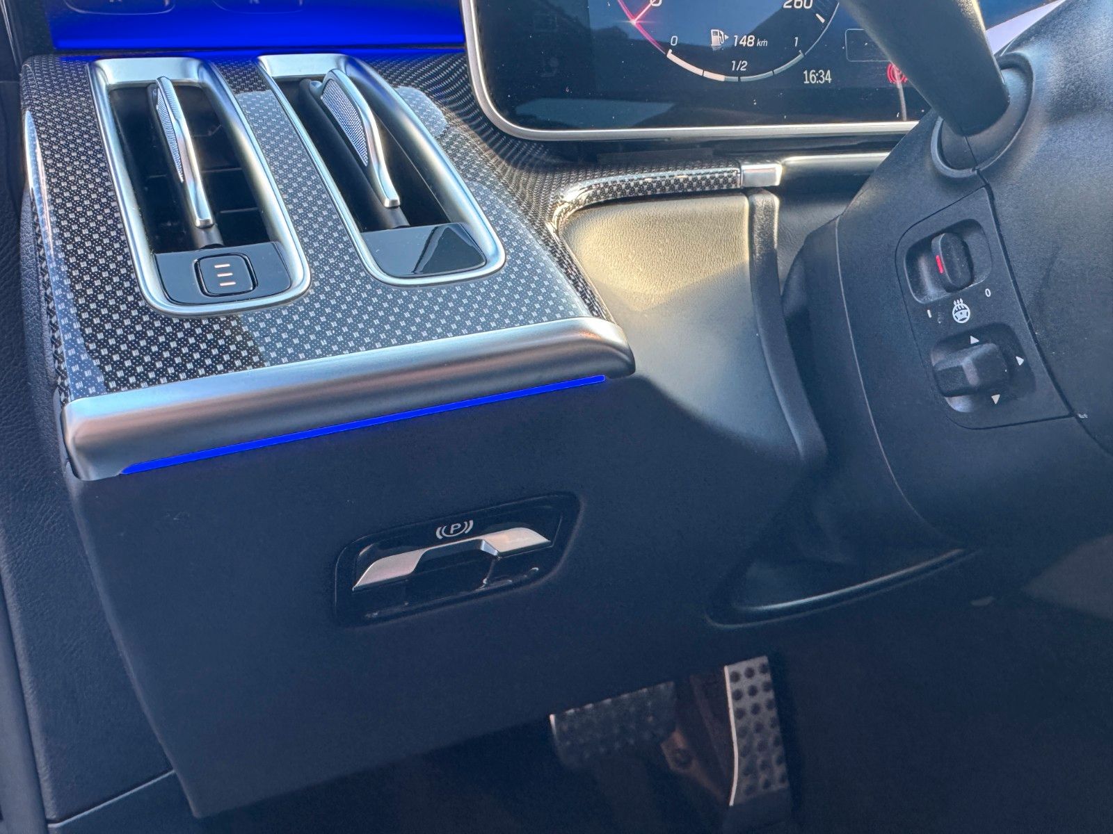 Fahrzeugabbildung Mercedes-Benz S 580 4M L VOLL+AMG+Chauffeur+STH+3D+Pano+