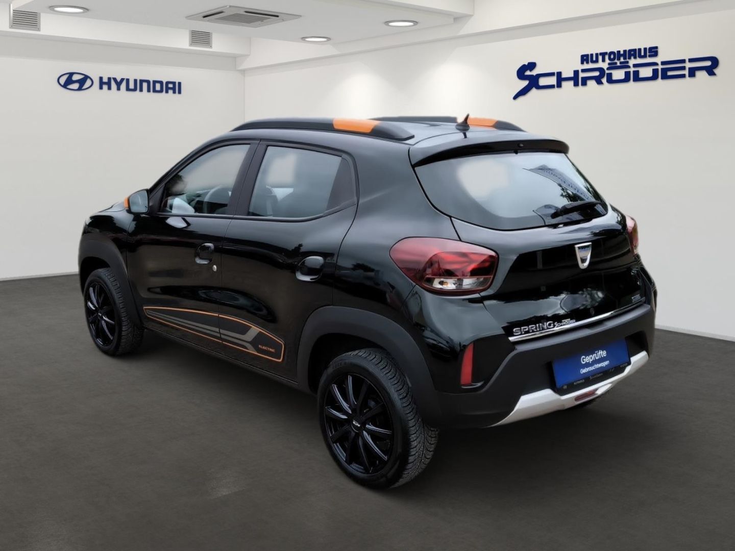 Fahrzeugabbildung Dacia Spring Electric 45 COMFORT PLUS ALLWETTER+KAMERA