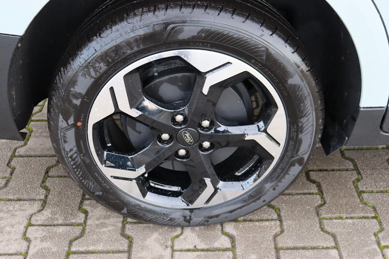Ford Tourneo E-Courier ELEKTRO Titanium 0,0% FIN mgl* imagem 2