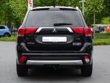 Mitsubishi Outlander 2.0 PHEV AWD CVT AHK 360° LED DAB PDC - Mitsubishi Outlander: Cvt