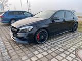 Mercedes-Benz A 45 AMG Mercedes-AMG A 45 4MATIC DCT Merced... - schwarze Mercedes-Benz A 45 AMG