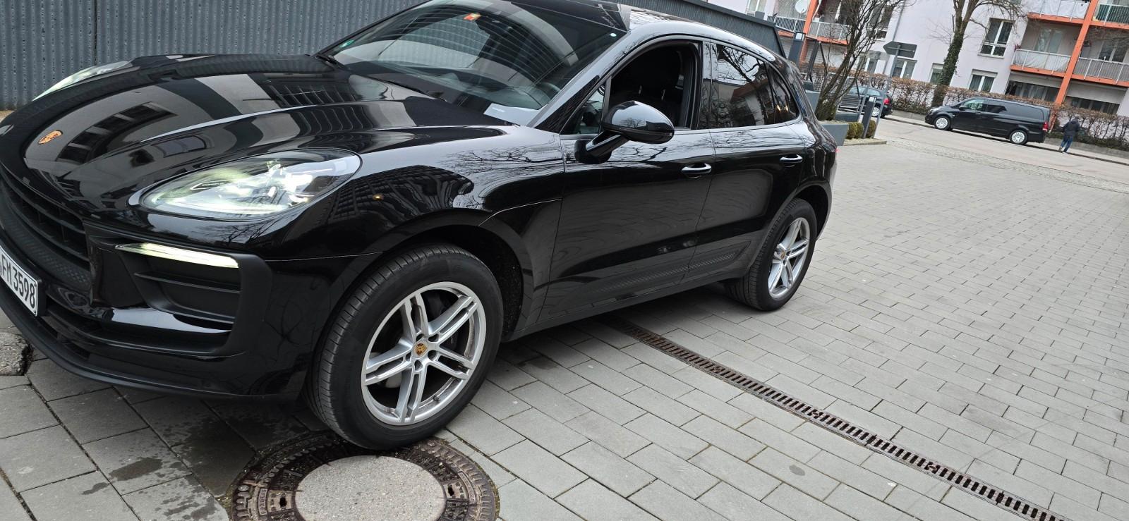 Porsche Macan 2.0,ALU19"Pano,Kamera,Leder,75Ltr,Bose,