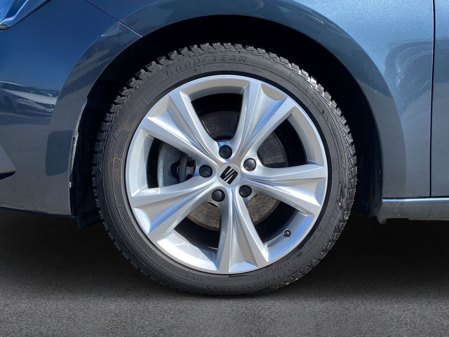 Fahrzeugabbildung SEAT Leon Sportstourer FR 2.0 TDI EU6d Navi Digitales