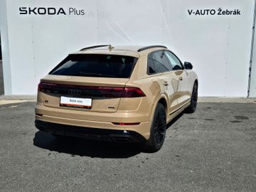 Audi Q8 - 6
