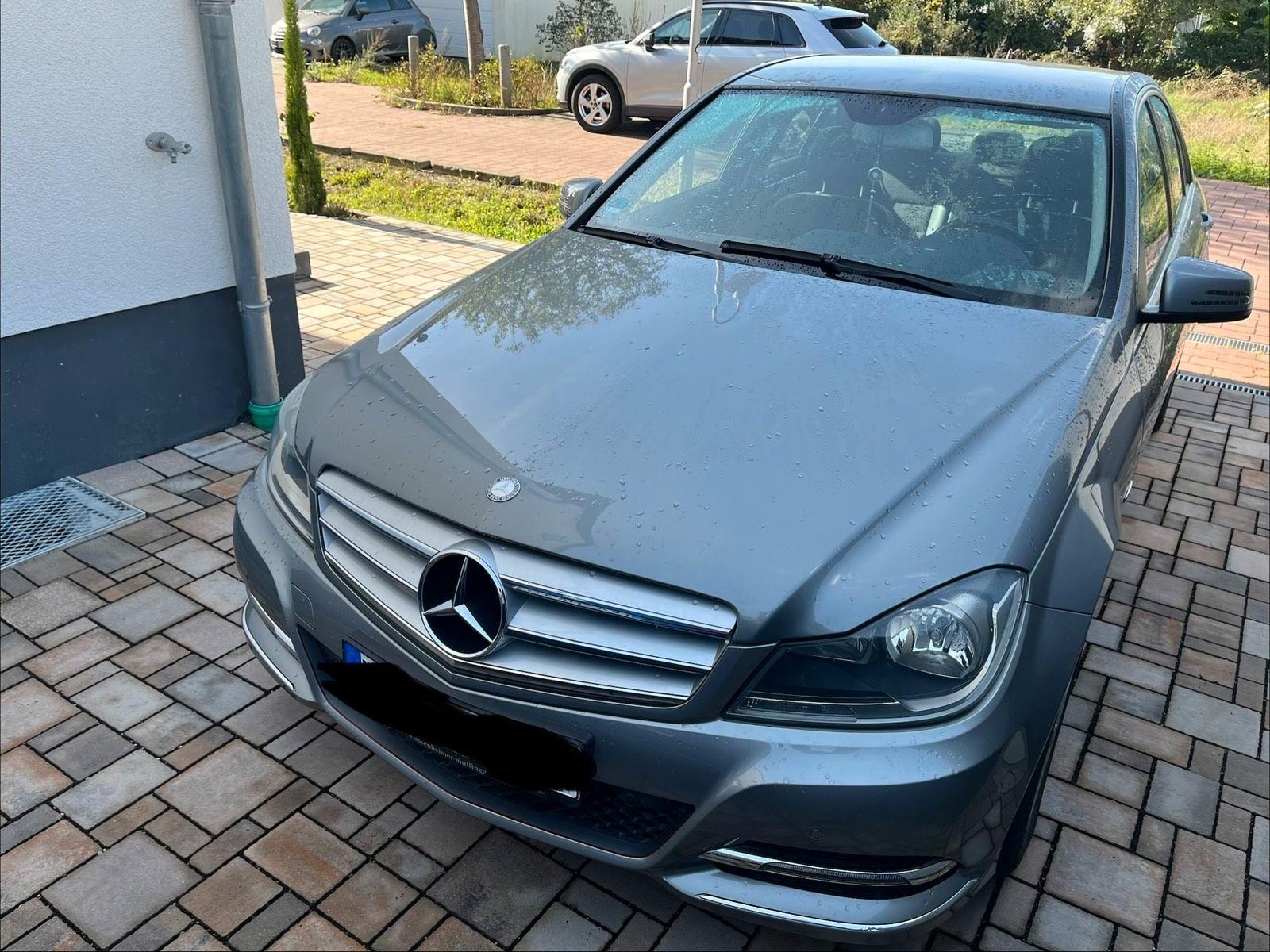 Mercedes-Benz C 180