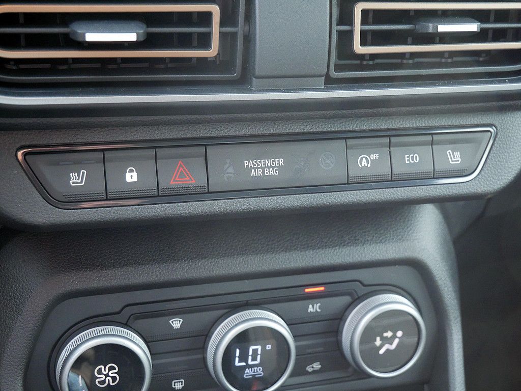 Fahrzeugabbildung Dacia Sandero Stepway Expression TCe 90 CVT AUTOMATIK