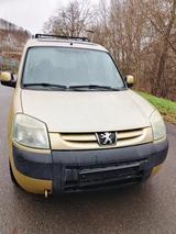 Peugeot Partner - 127.000 KM  - Klima, AHK... - gebrauchte Peugeot Partner aus dem Jahr 2003