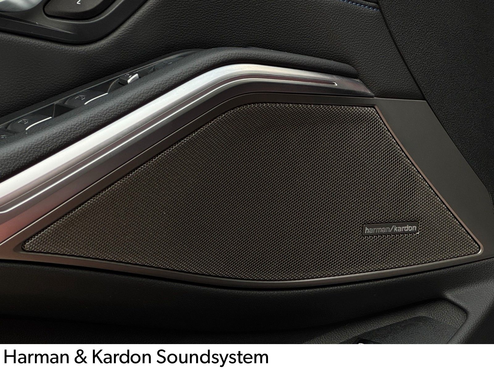 Fahrzeugabbildung BMW 330e M Sport Akustik Laser DrProf. 360° H&K HuD