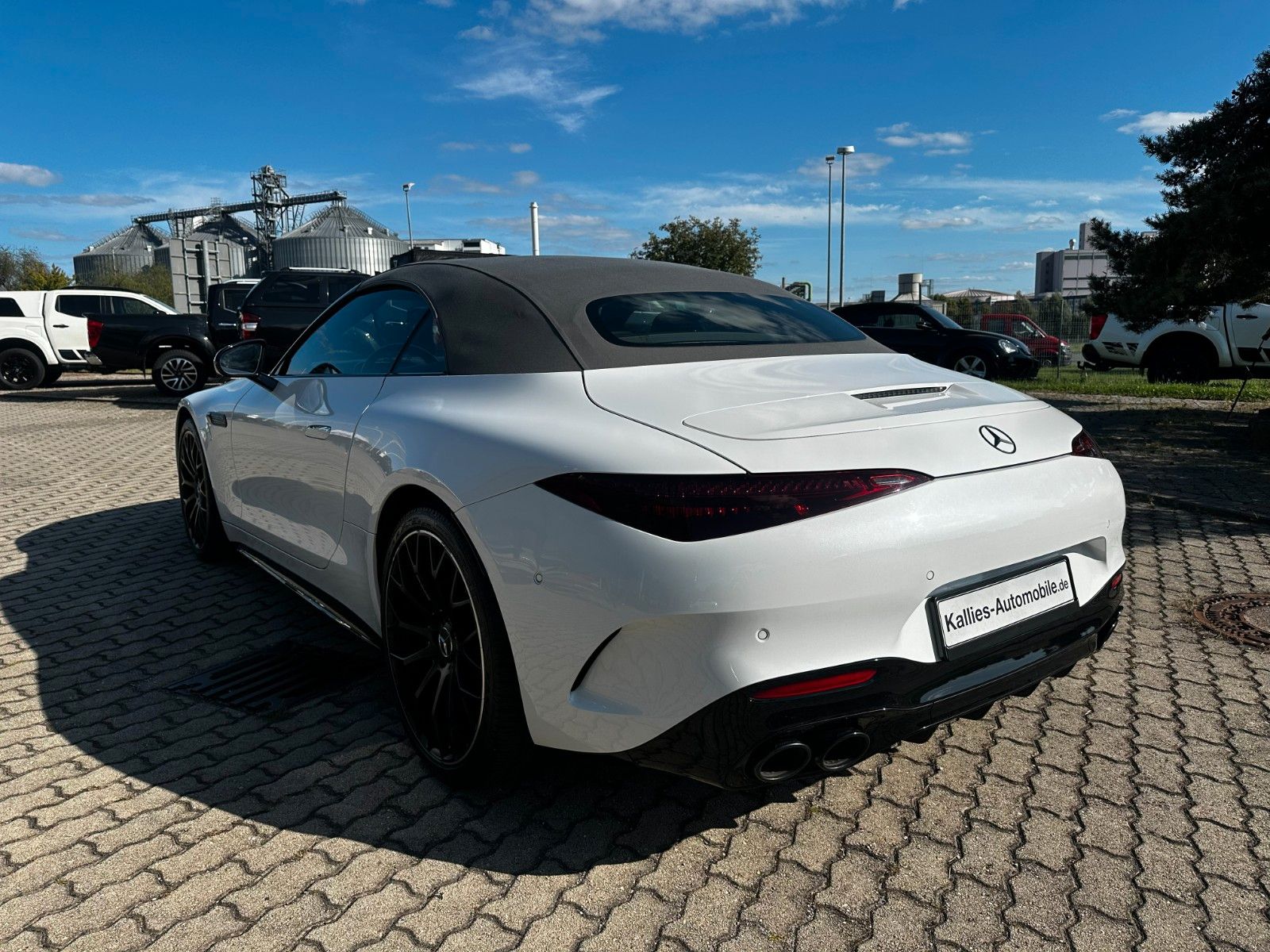 Fahrzeugabbildung Mercedes-Benz SL 43 AMG