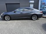 Lexus ES 300h Luxury Line - graue Lexus ES-Serie