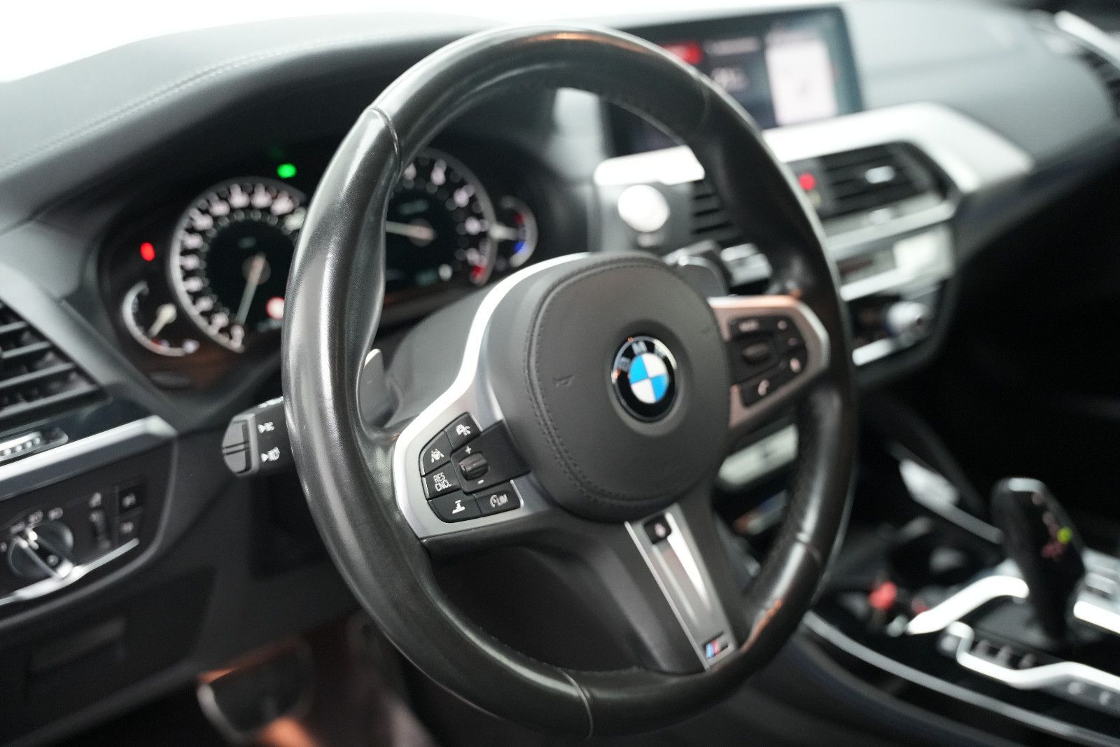 Fahrzeugabbildung BMW X4 M40 /HUD/LED/AHK/Leder/HUD/Ambiente/360°Cam/