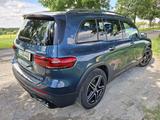 Mercedes-Benz GLB 250 4MATIC  - AMG, AHK,Distronic, Garantie - blaue Mercedes-Benz GLB 250