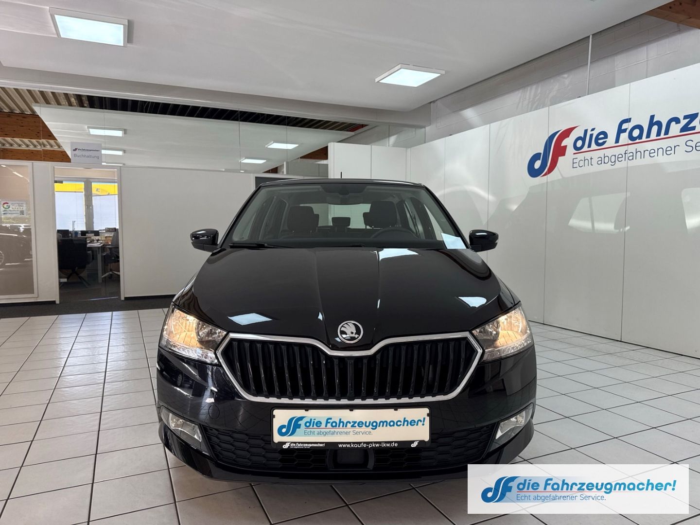 Fahrzeugabbildung SKODA Fabia Style 1.0 TSI CarPlay Klimaautom Musikstre