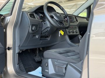 Volkswagen Golf - 11