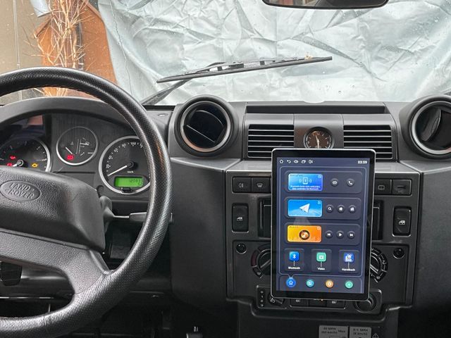Defender 110 E Station Wagon Edition LXV