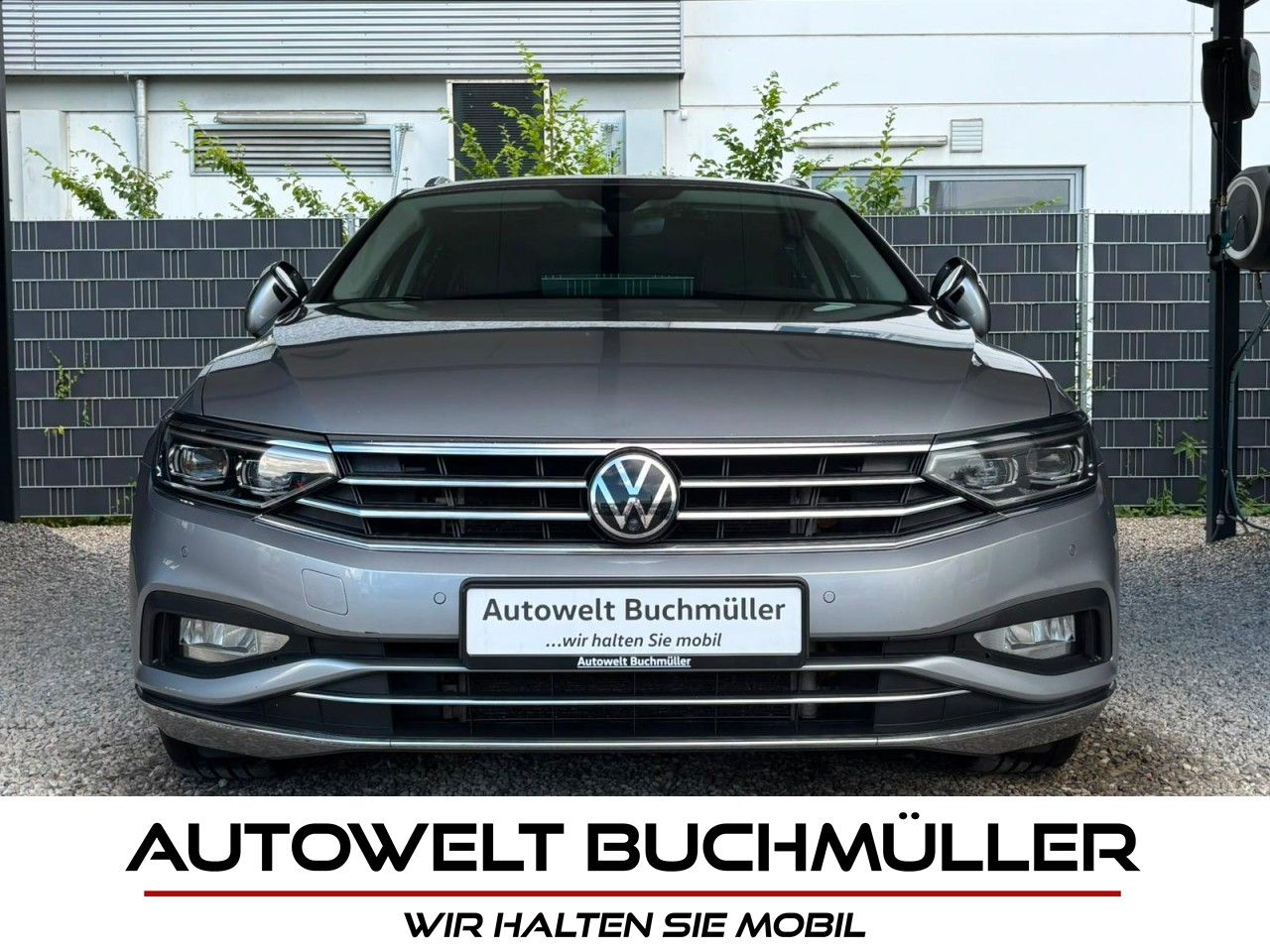 VW Passat 2.0 TSI DSG,PANO,MATRIX,AHK,CAM,360,HUD