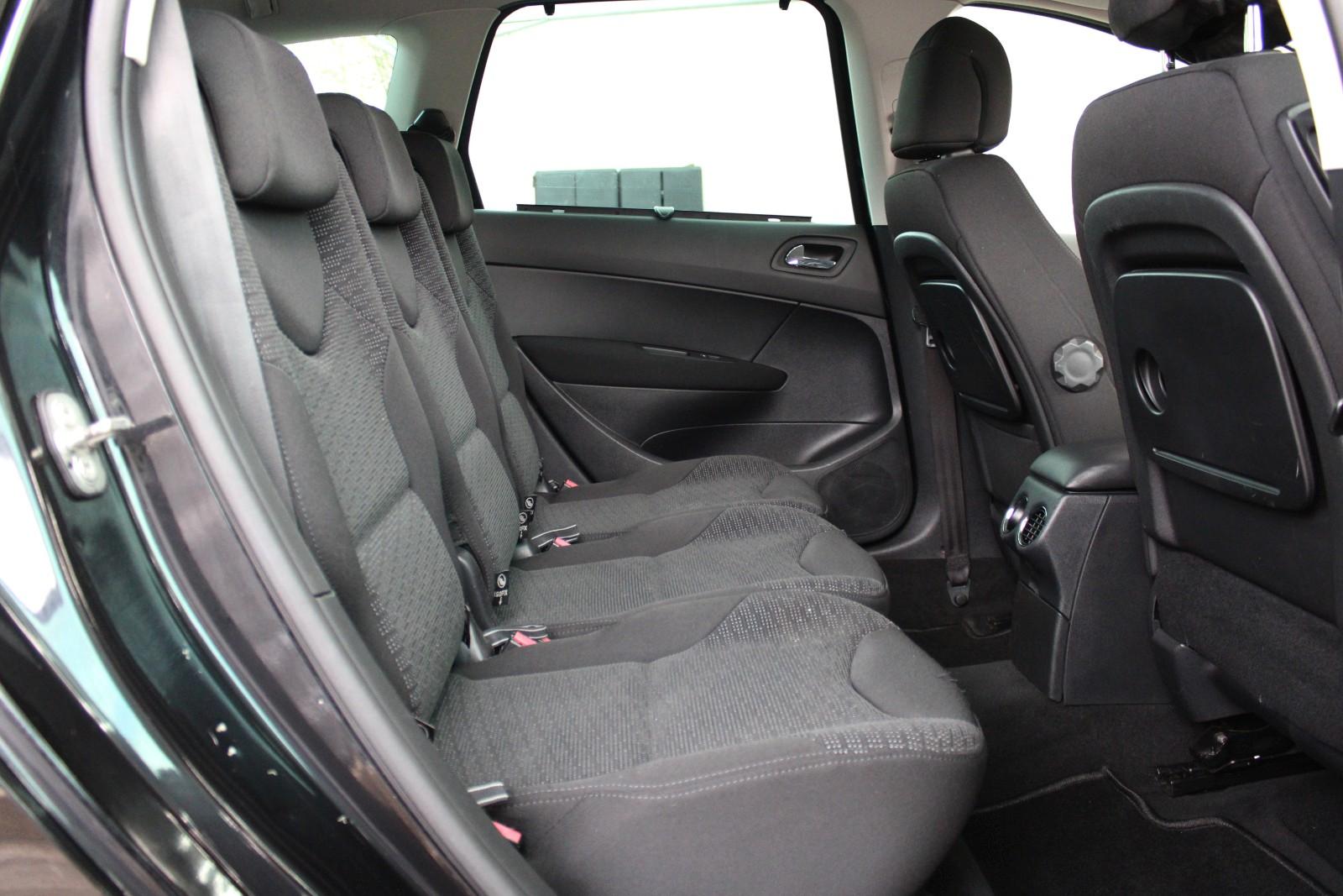 Peugeot 308 2008 — photo 15