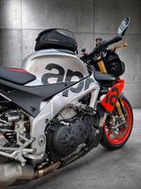 Aprilia Tuono V4 1100 Factory Gr.Service+Reifen NEUw - APRILIA TUONO V4 R