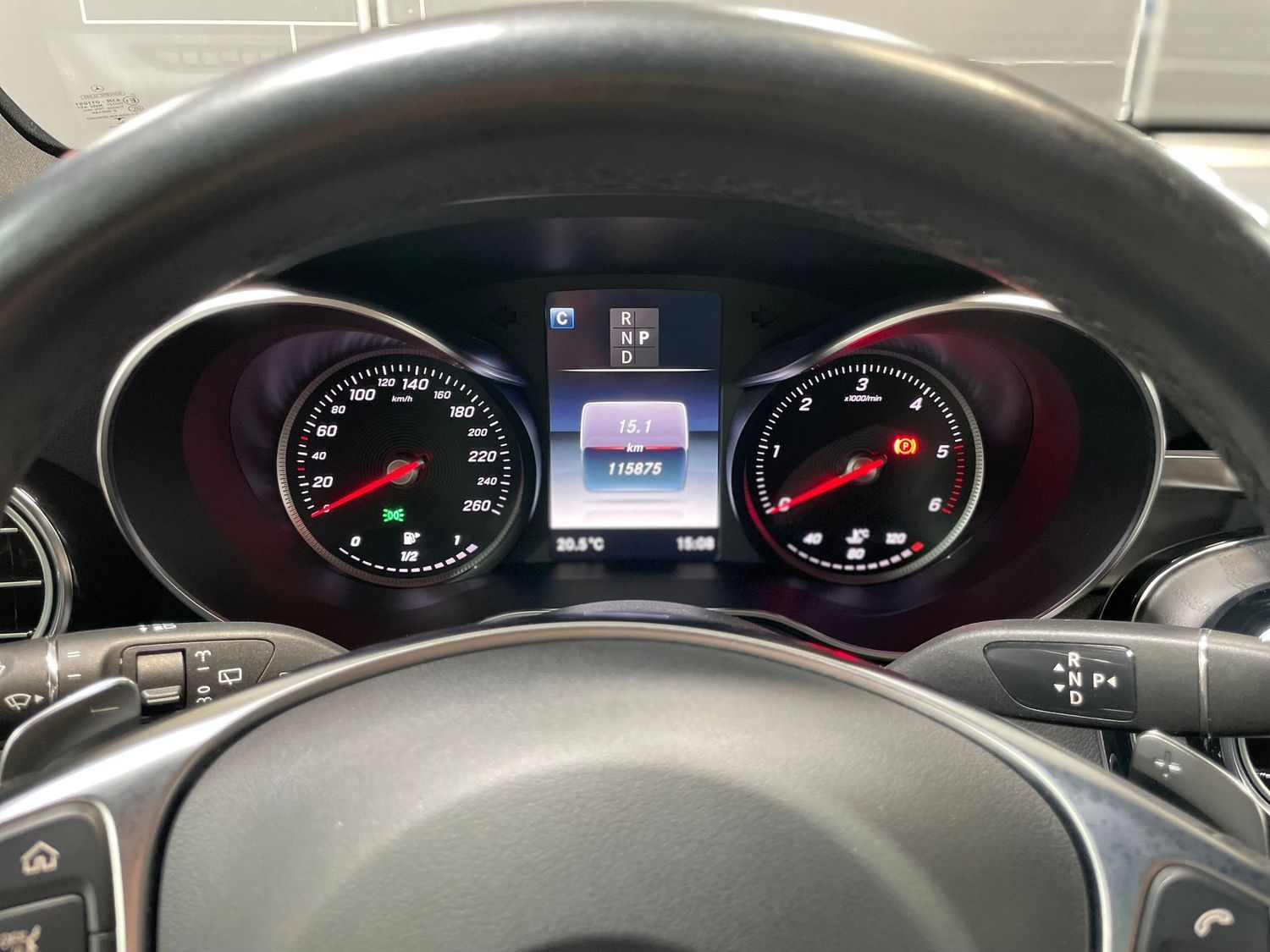 Fahrzeugabbildung Mercedes-Benz GLC 220 d 4M AMG #Distr.#Kamera#LED#Alcantara