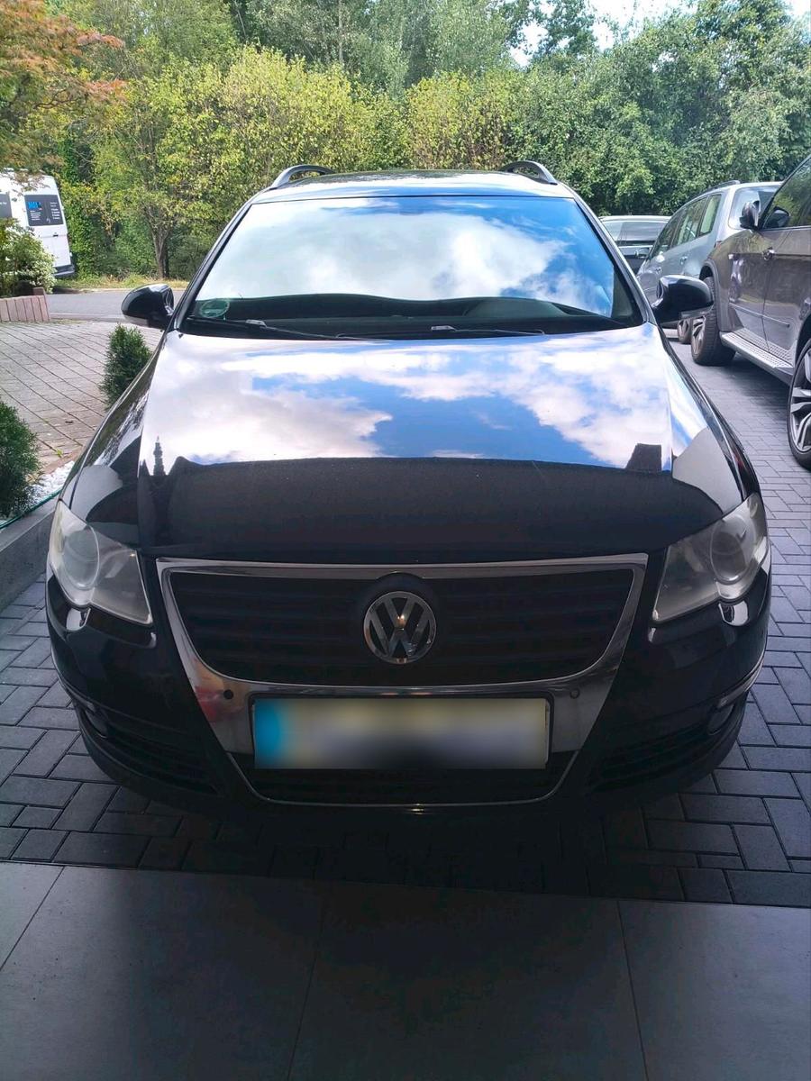 Volkswagen Passat 2010 — engine 140 HP (103kW)