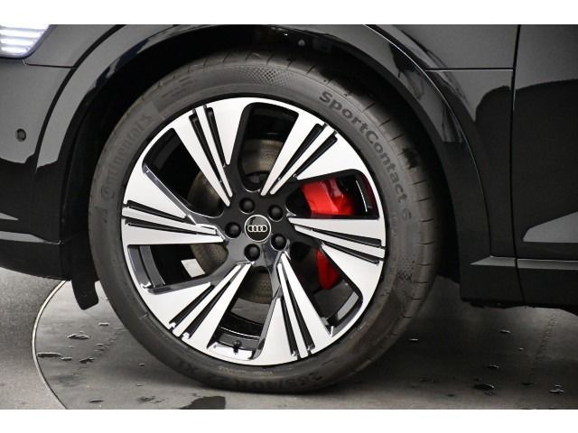 Audi Q8 Sportback 55 e-tron quattro S line foto 16