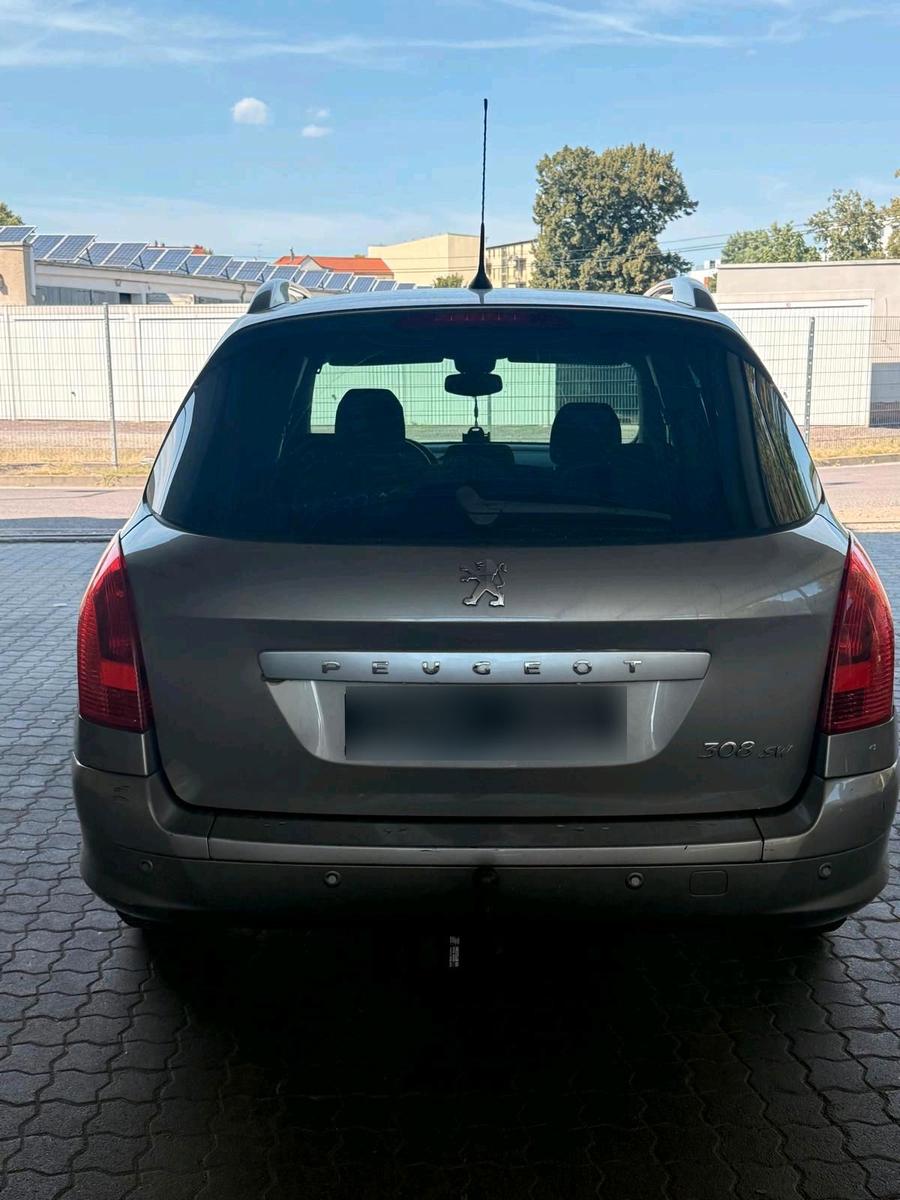 Peugeot 308 2010 — photo 5