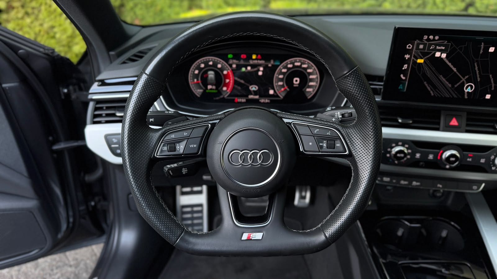 Fahrzeugabbildung Audi A4 40 TFSI 3x S-Line LED+VIRTUAL+MMI+SHZ+PDC+DSP