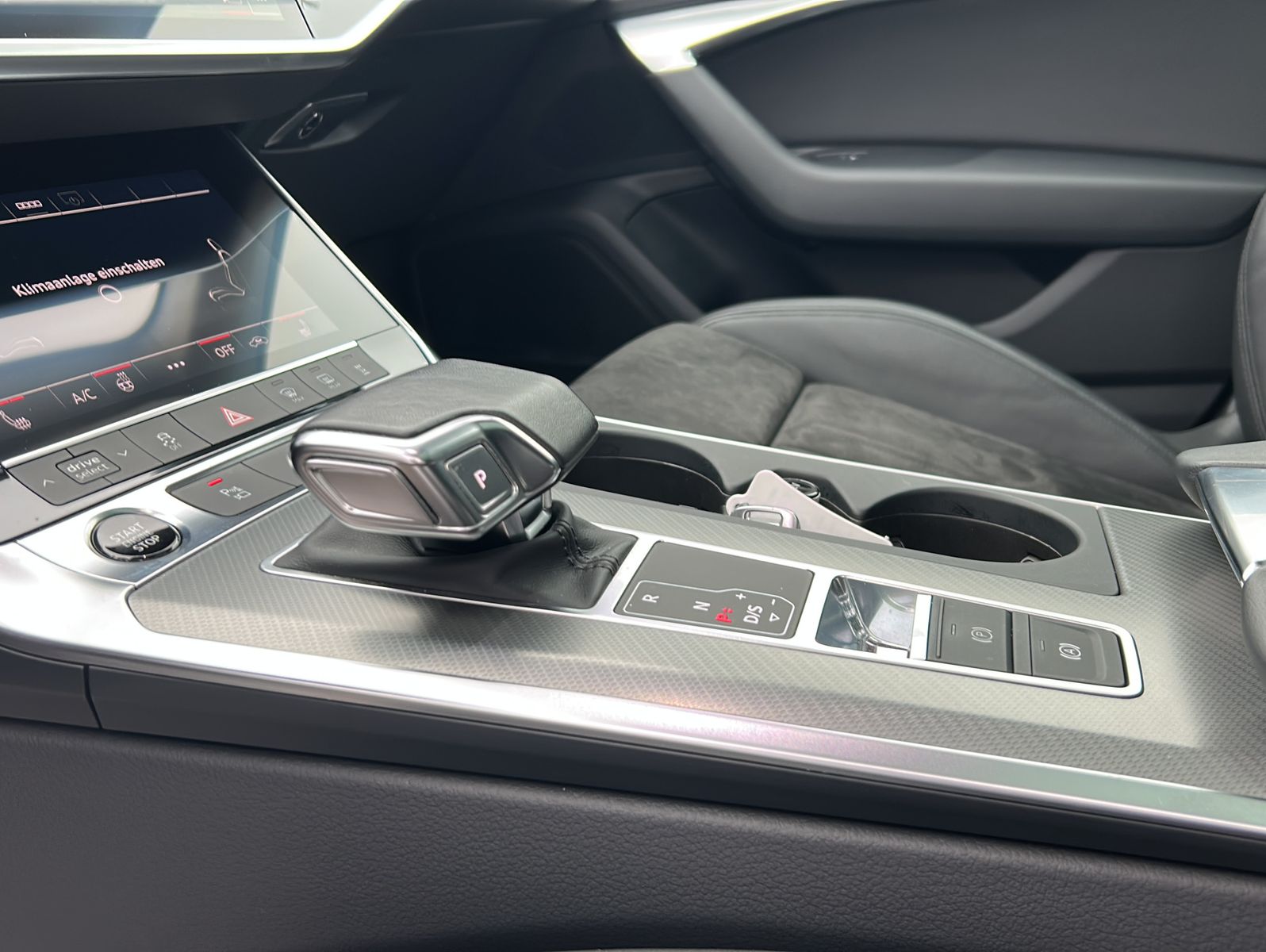 Fahrzeugabbildung Audi A6 Avant 50 TDI quattro