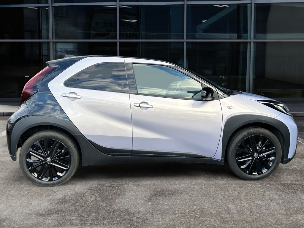Fahrzeugabbildung Toyota Aygo X S-CVT JBL