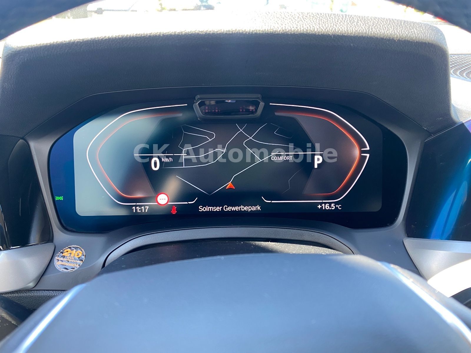 Fahrzeugabbildung BMW 318d Touring Advantage/LiveCockpit/Navi/Laser/AH