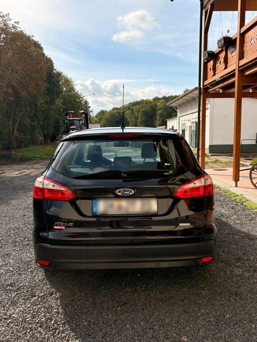 Ford Focus 2014 — photo 5