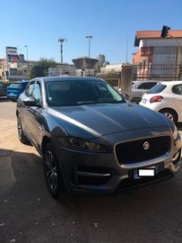 Jaguar F-Pace - 5