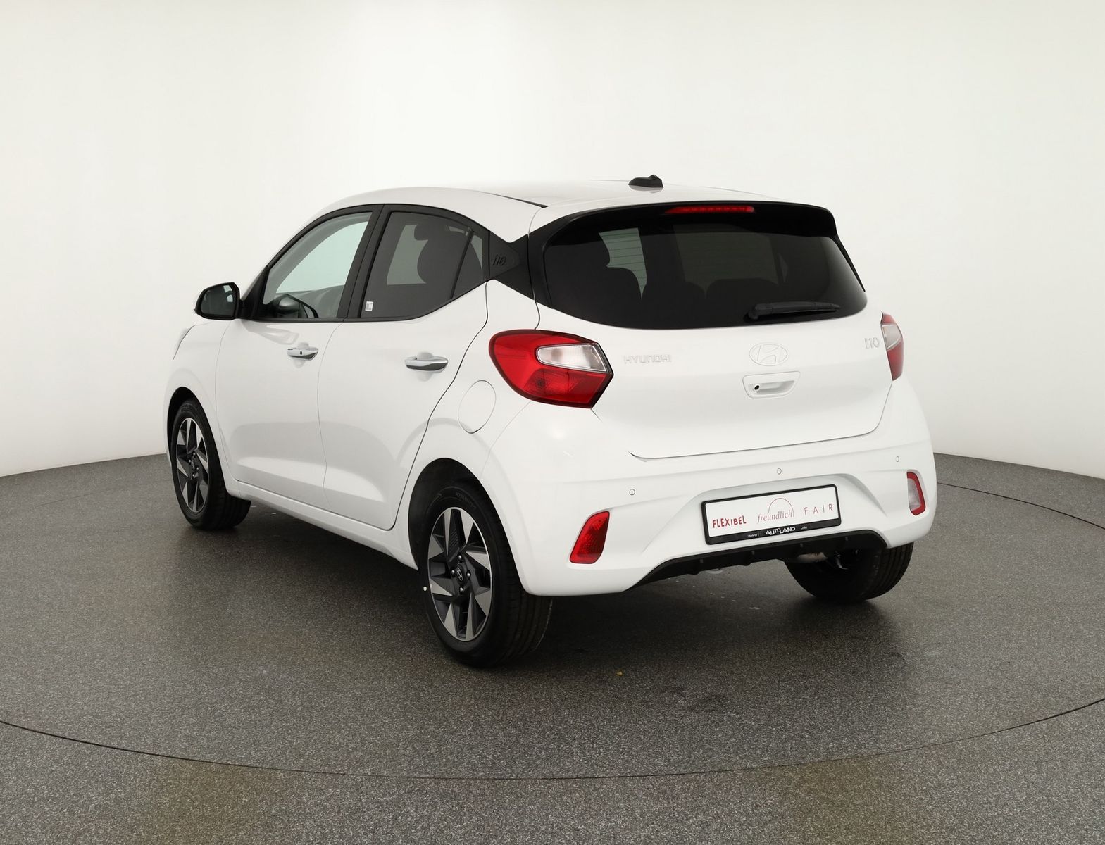 Hyundai i10 1.0 Navi Kamera Tempomat AAC imagem 3
