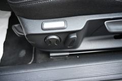 VW Passat Variant 2.0 TDI Business Navi AHK CarPlay VW Passat Variant 2.0 TDI Business Navi AHK CarPlay