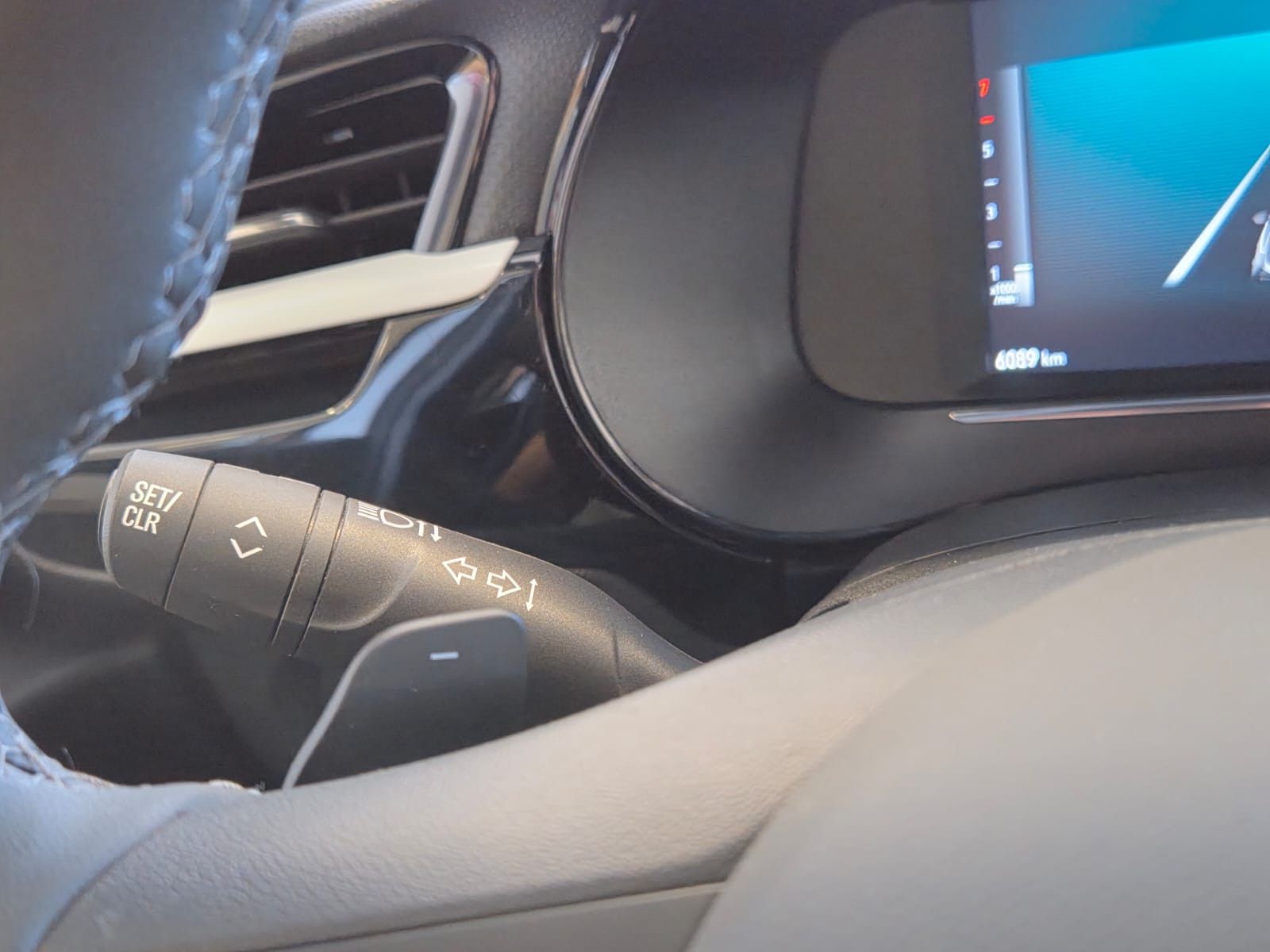 Fahrzeugabbildung Opel Corsa F GS / KAMERA/NAVI/CARPLAY/6TKM
