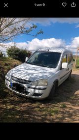 Opel Combo, 1,6 Erdgas und Benzintank - Opel Combo mit CNG-Antrieb: Kombi