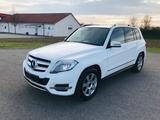 Mercedes-Benz GLK 220 CDI BE 4Matic*AUTOM*BI-XEN*AHK*NAVI* - Mercedes-Benz GLK 220 Gebrauchtwagen in Stuttgart