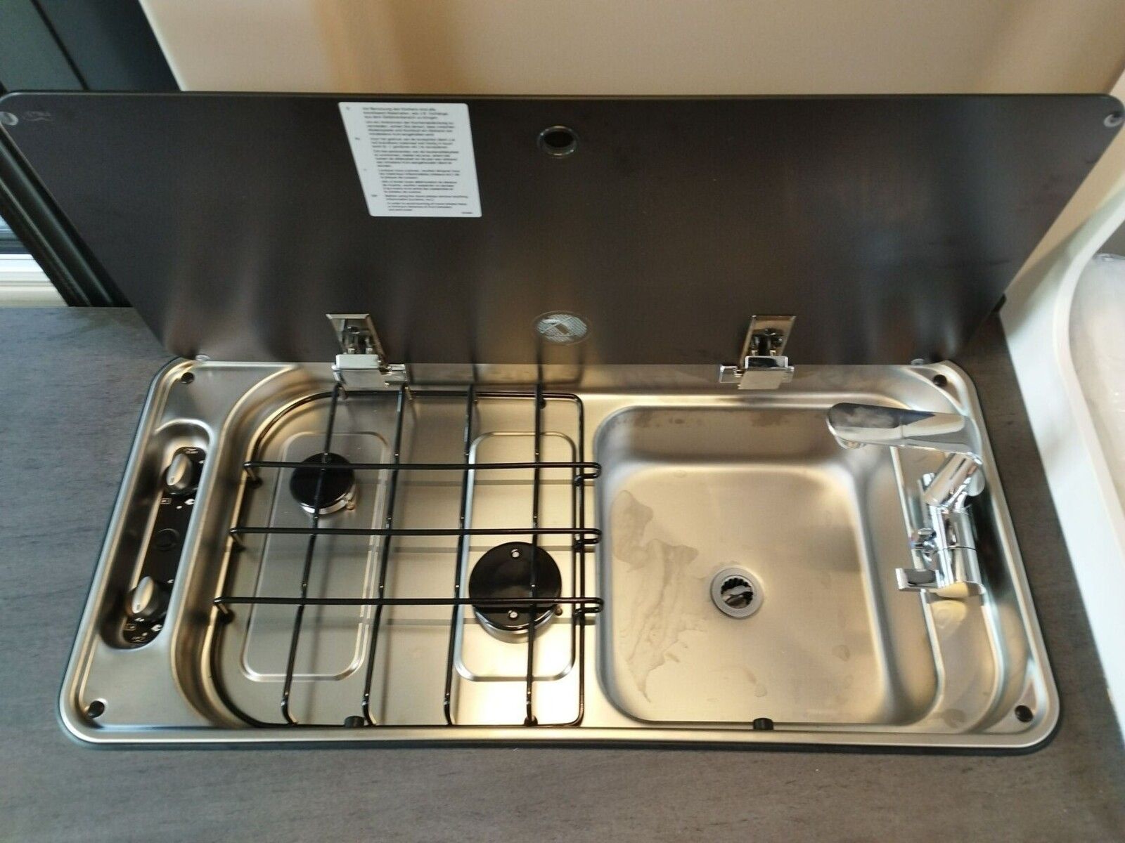 Fahrzeugabbildung Sunlight Adventure Cliff 640 Automatik, Dörr Edition, LTE