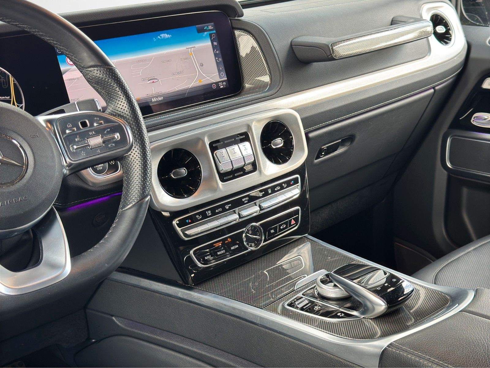 Fahrzeugabbildung Mercedes-Benz G500 AMG NIGHT 20" BURM MEMORY 360° STANDHEIZ